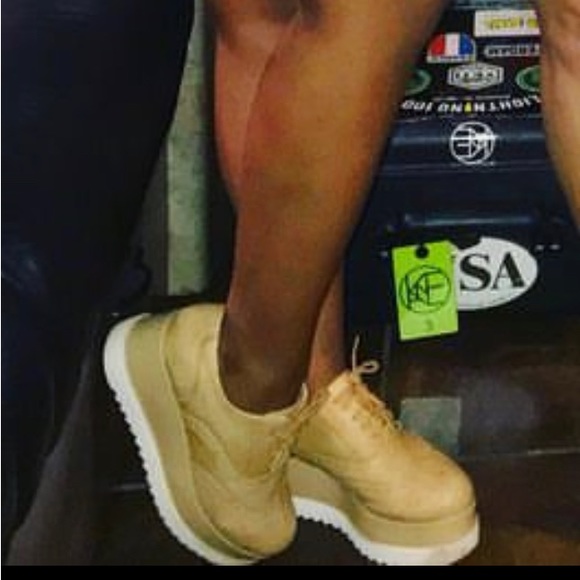 Sneaker Platforms - Picture 4 of 4